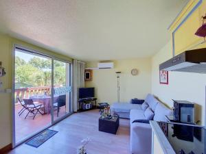 Apartment Tennis Résidence-3 by Interhome
