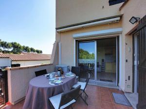 Apartment Tennis Résidence-3 by Interhome