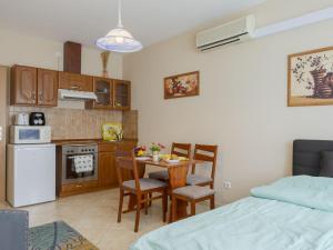 Studio Patti 2 by Interhome