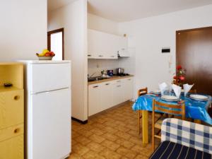 Apartment Pleione-10 by Interhome