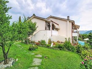 Apartment Cà Olivella by Interhome