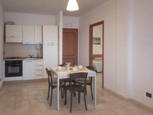 Apartment Le Fontane-7 by Interhome