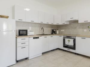 Apartment Sio 46 2 by Interhome
