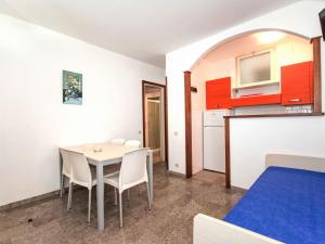 Apartment Diana-2 by Interhome