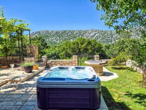Holiday Home Katarina by Interhome