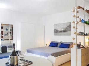 Apartment Riva&Lago by Interhome