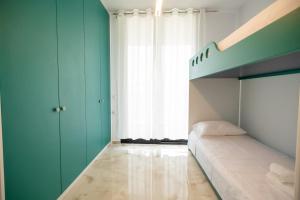 NEW Apartment - Garage - 500m from Vlora Promenade