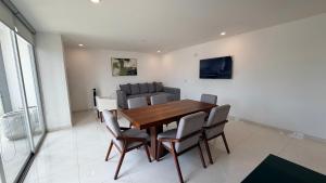 Luxury and Cozy Apartment near Expo GDL with Pool and Gym