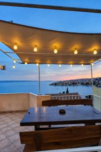 Villa Starlight Okrug Panoramic Sea View & Jacuzzi
