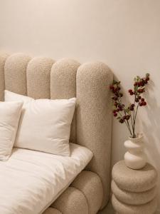 OIKΩS Home Living
