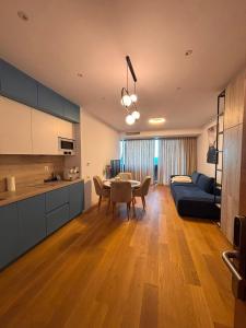 VOGH Olimp Premium Sea View Escape