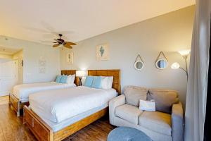 Sun kissed 9th floor studio with gulf views pools hot tub - close to beach