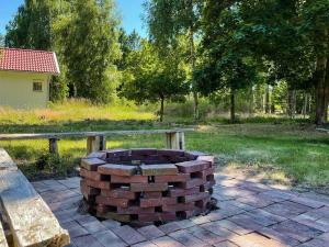6 person holiday home in Byxelkrok
