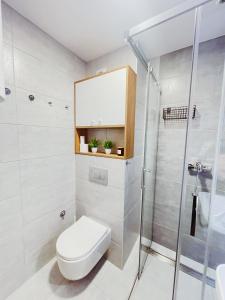 Apartman 38