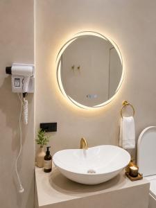 Alto Stays Suite 101 - Romantic Jacuzzi