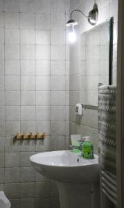 Basic Double or Twin Room with Private External Bathroom