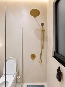 Alto Stays Suite 101 - Romantic Jacuzzi