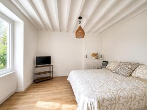 Maison de charme au pied de la cure dArcy