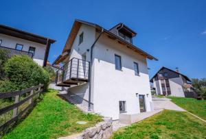 Sten House