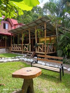 Montañita Lodge