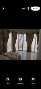 Lovely Room with Balcony for Single Traveller - Shared Kitchen & Bathroom