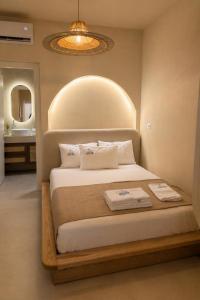 Delor Studio Drymades,Santorini
