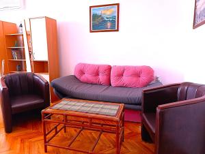SKYLINE apartment
