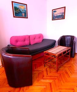 SKYLINE apartment