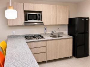 Amazing apartment minutes from the center