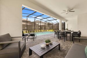Spacious 22-Guest Retreat in Four Corners