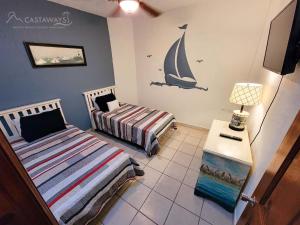 Family Condo Sea View Sleeps 11 Pool & Spa