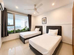 Beachfront Jacuzzi Pool Sauna Gym