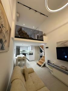 Nevis Room 2