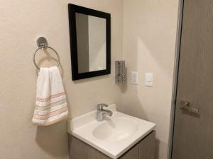 Family Apartment Minutes from Downtown