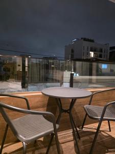 Balcon - TV cable - Piscina - Gym - Sauna - Juegos