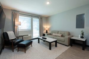 Vassar Flats Fully Furnished Extended Stay