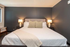 Vassar Flats Fully Furnished Extended Stay