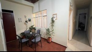 Amplia habitación, fresca y comoda