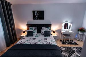 Luxury Riverside Apartment Băile Herculane