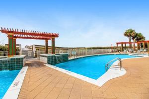 Spacious Gulf Front Condo with Private WD and Shared Pool