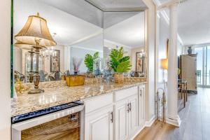 Spacious Gulf Front Condo with Private WD and Shared Pool