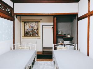 Guest house Iricco is a 8-minute walk to the boat to Naoshima