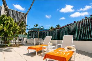 Ilikai Luxury Suites 1-Bd Ocean View w Free Parking and Car Included with 6 nights ILK-937 by KBM