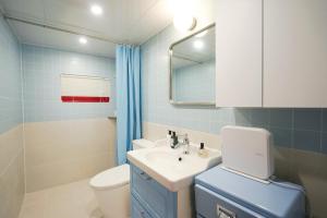 TEXTURE SEONGSU - K-Heritage Meets Trendy Seoul - Subway 3min - Private Floor 3BR - 5 Beds - Free Luggage Storage