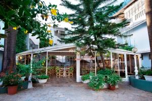 Avion Holiday Resort
