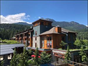 Whistler Resort Club 306 by Outpost Whistler