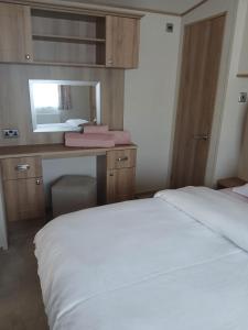 Caravan by The Sea D37
