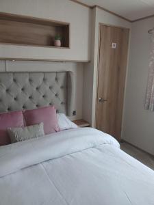 Caravan by The Sea D37
