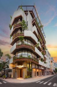 XHOME Danang Hotel & Suite - Near My Khe Beach