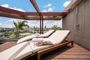XHOME Danang Hotel & Suite - Near My Khe Beach